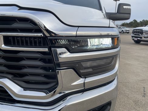 New 2025 RAM 2500 Lone Star AWD/4WD image 10