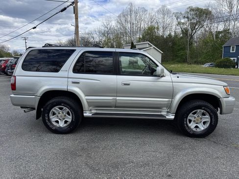Used 1999 Toyota 4Runner Limited AWD/4WD image 5