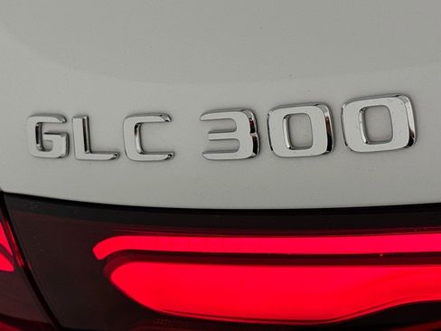 Certified 2026 Mercedes-Benz GLC 300 image 9