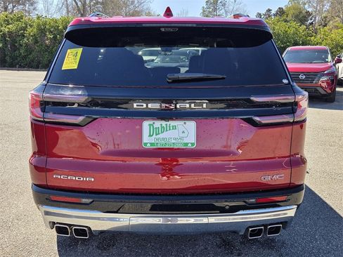 Used 2025 GMC Acadia Denali w/ Super Cruise Package image 10