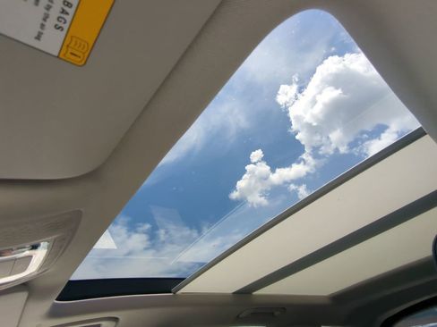 New 2025 Mercedes-Benz GLE 350 4MATIC image 17