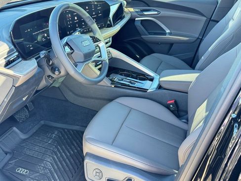 New 2025 Audi Q5 Premium image 18