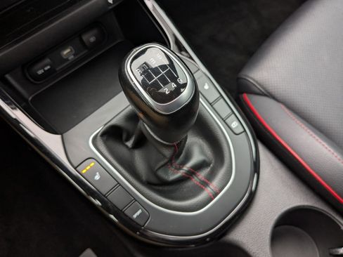 Used 2023 Kia Forte GT image 27