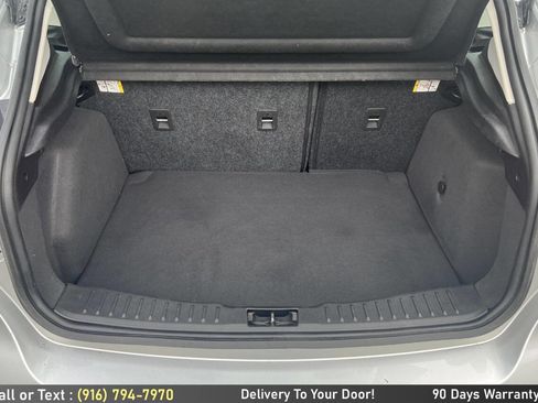 Used 2015 Ford Focus SE w/ Equipment Group 201A FWD image 11