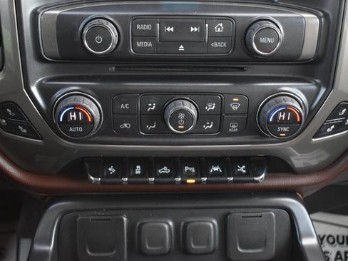 Used 2017 Chevrolet Silverado 1500 High Country image 29