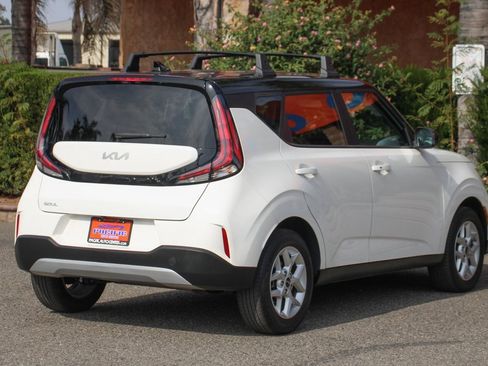 Used 2023 Kia Soul S image 9