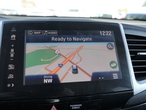 Used 2017 Honda Pilot Touring image 44