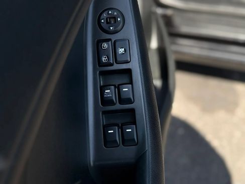 Used 2018 Kia Forte LX w/ LX Rear Camera Package FWD image 32