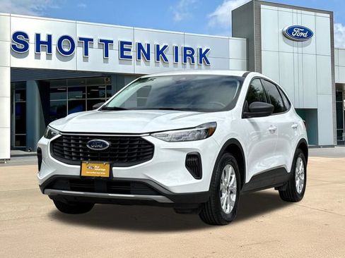 Certified 2025 Ford Escape Active w/ Tech Pack #1 FWD image 3