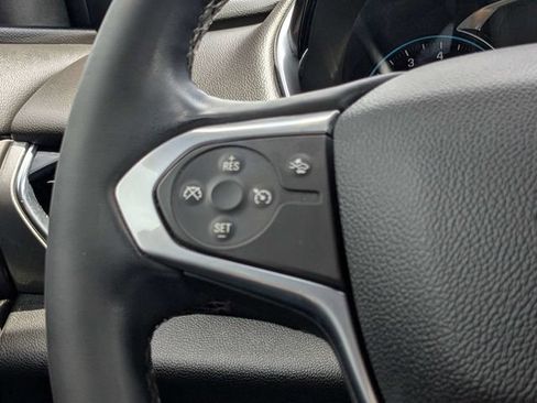 Used 2024 Chevrolet Traverse LT FWD image 25