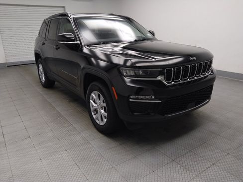 Used 2023 Jeep Grand Cherokee Limited AWD/4WD image 13