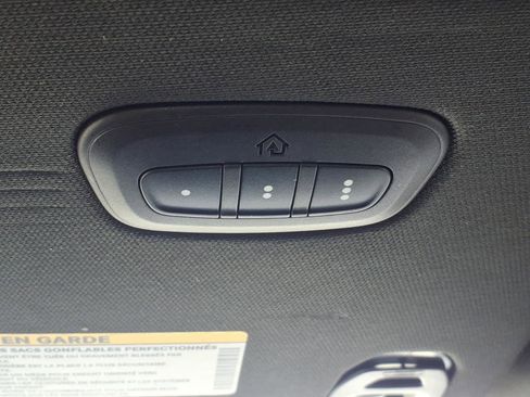 Used 2020 RAM 1500 Big Horn AWD/4WD image 22