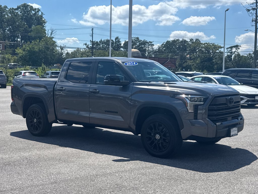 Used 2024 Toyota Tundra Limited AWD/4WD image 4