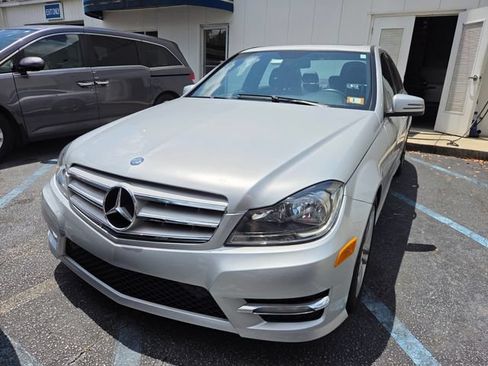 Used 2012 Mercedes-Benz C 300 4MATIC Sedan image 2