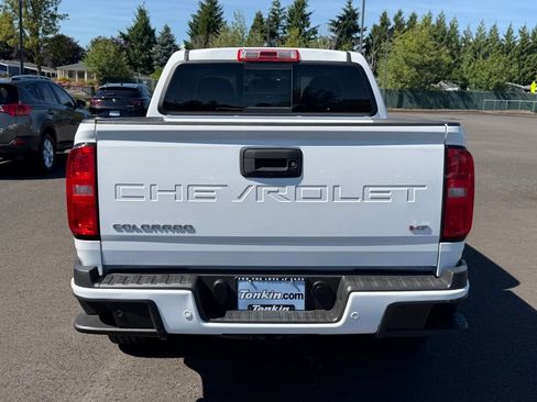 Used 2022 Chevrolet Colorado Z71 AWD/4WD image 6