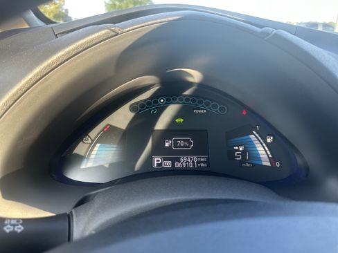 Used 2016 Nissan Leaf S w/ Charger Package FWD image 16