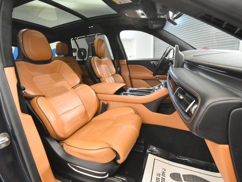 Used 2020 Lincoln Aviator Black Label w/ Dynamic Handling Package AWD/4WD image 22