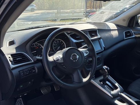 Used 2019 Nissan Sentra SV image 9