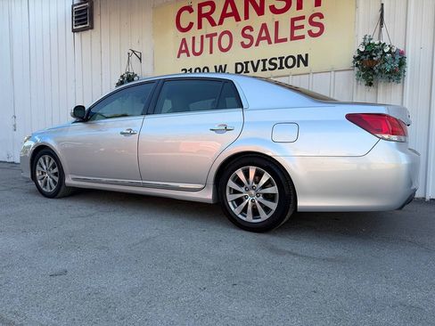 Used 2011 Toyota Avalon Limited FWD image 9