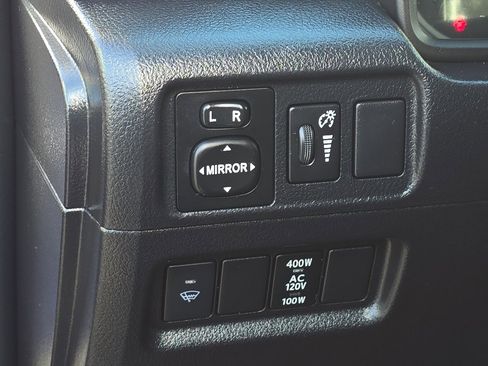 Certified 2018 Toyota 4Runner TRD Off-Road image 24