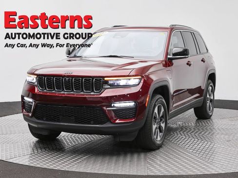 Used 2022 Jeep Grand Cherokee Limited 4xe w/ Luxury Tech Group II AWD/4WD image 1