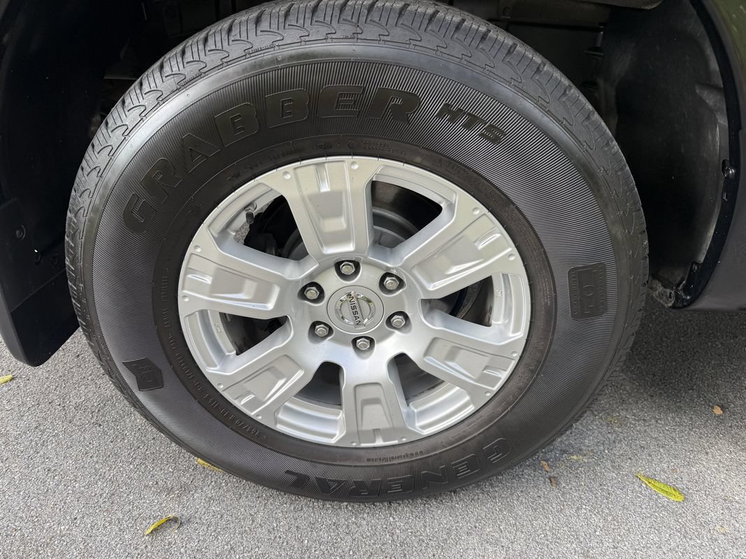 Used 2019 Nissan Titan SV RWD image 13