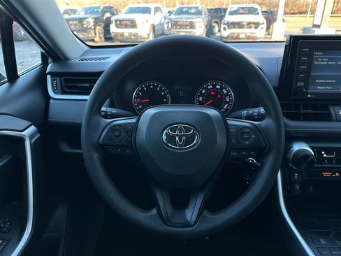 Used 2020 Toyota RAV4 LE image 20