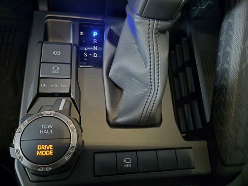 New 2025 Toyota 4Runner 4WD image 36