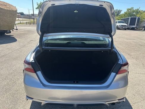 Used 2023 Toyota Camry SE image 13