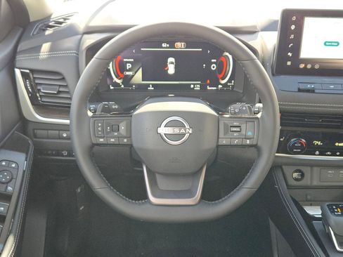 New 2026 Nissan Rogue Platinum AWD/4WD image 17