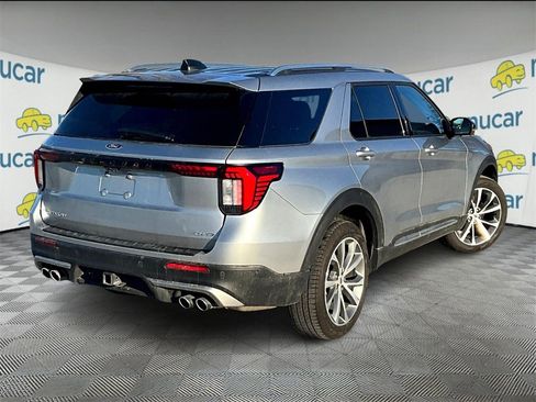 Used 2025 Ford Explorer Platinum w/ Ultimate Package image 6