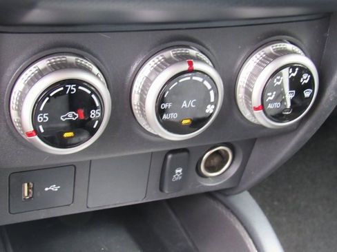 Used 2022 Mitsubishi Outlander Sport ES image 17