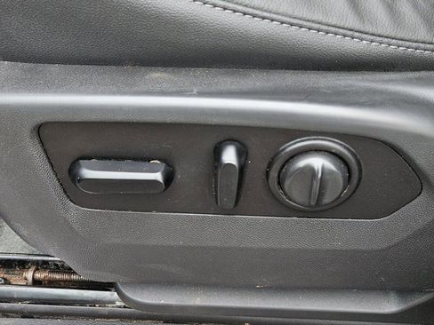 Used 2020 Chevrolet Silverado 2500 LTZ image 28