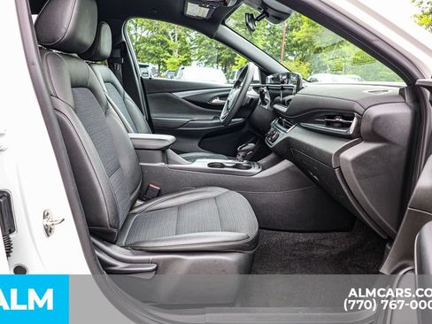 Used 2025 Buick Envista Preferred FWD image 21