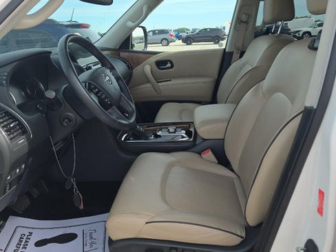 Used 2023 Nissan Armada SL w/ Captain's Chairs Package AWD/4WD image 5
