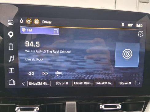 Used 2026 Chevrolet Equinox LT AWD/4WD image 11