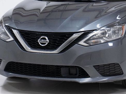 Used 2018 Nissan Sentra SV FWD image 9