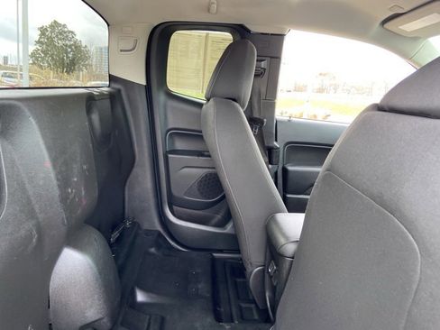 Used 2022 Chevrolet Colorado LT w/ Fleet Safety Package image 20