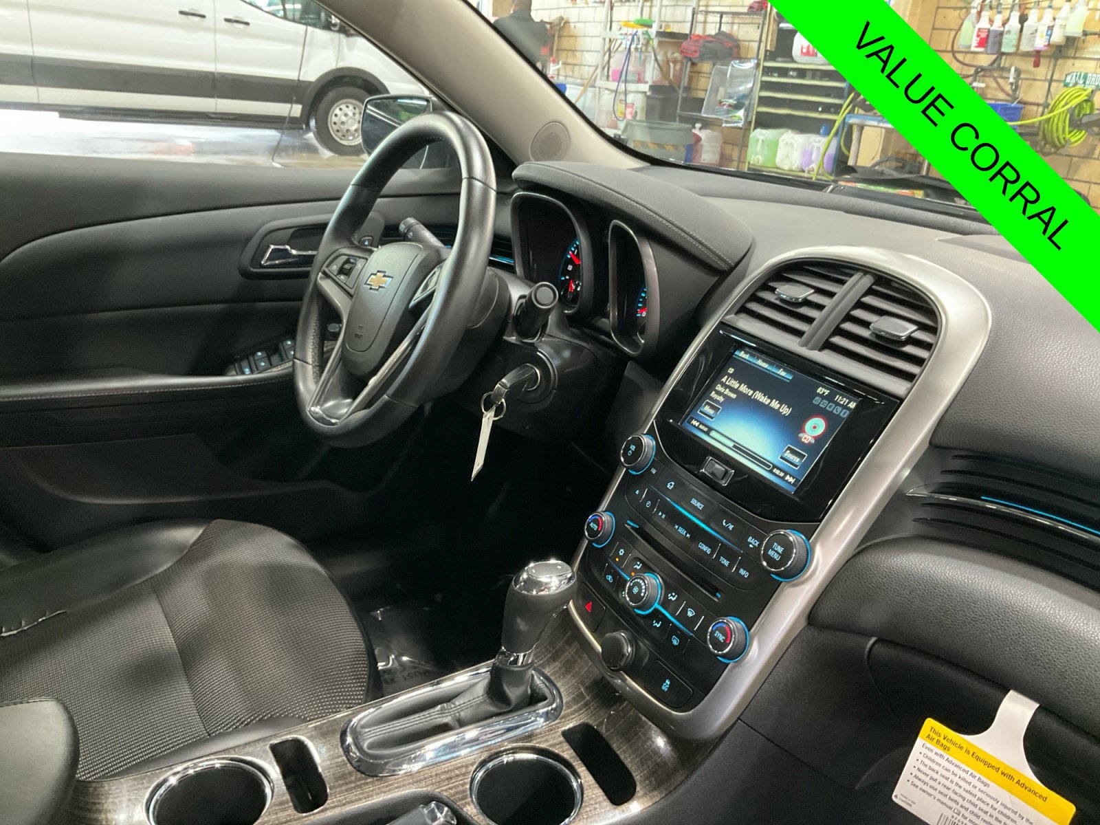 Used 2014 Chevrolet Malibu LT FWD image 16