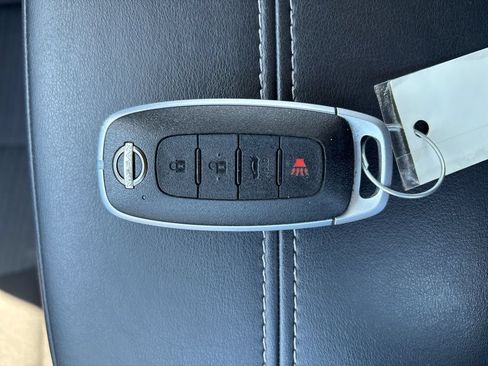 Used 2025 Nissan Sentra SV FWD image 32