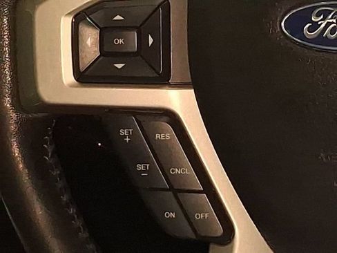 Used 2019 Ford F150 Lariat w/ Equipment Group 502A Luxury AWD/4WD image 12