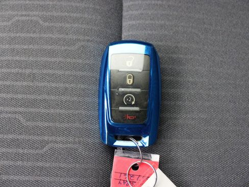 Used 2021 RAM 1500 Big Horn image 33