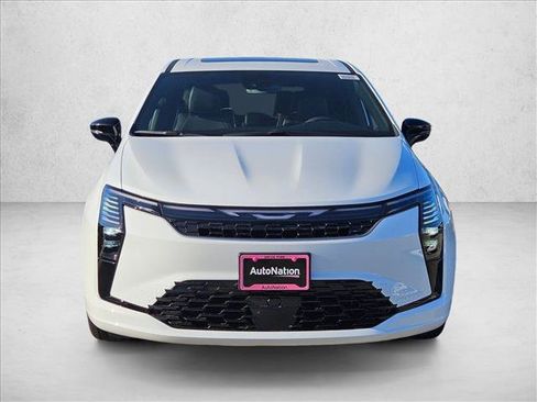 New 2027 Chrysler Pacifica Limited FWD image 6