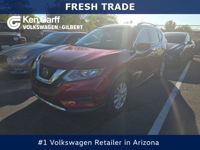 Used 2020 Nissan Rogue SV FWD image 1