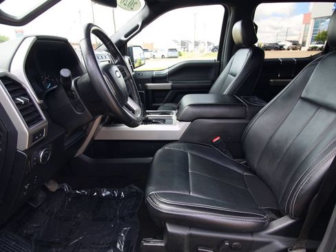 Used 2020 Ford F150 Lariat w/ Equipment Group 502A Luxury AWD/4WD image 6