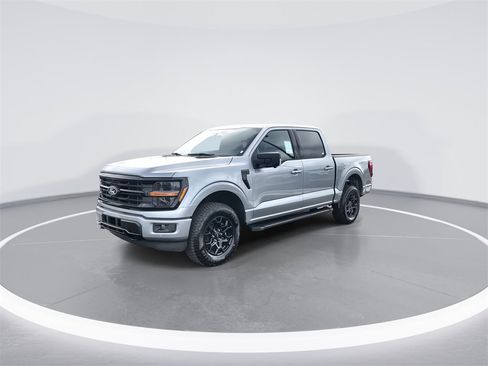 New 2025 Ford F150 XLT w/ Equipment Group 302A MID image 4