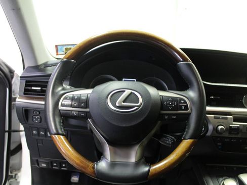 Used 2016 Lexus ES 350 FWD image 8