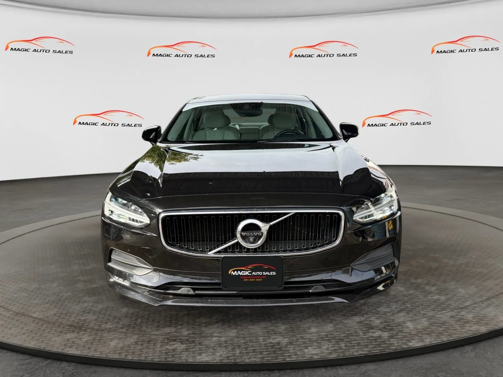 Used 2018 Volvo S90 T6 Momentum w/ Convenience Package AWD/4WD image 3