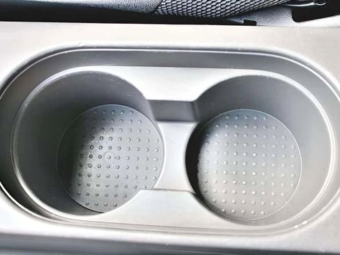 Used 2016 Nissan Frontier SV w/ SV Value Truck Package image 18