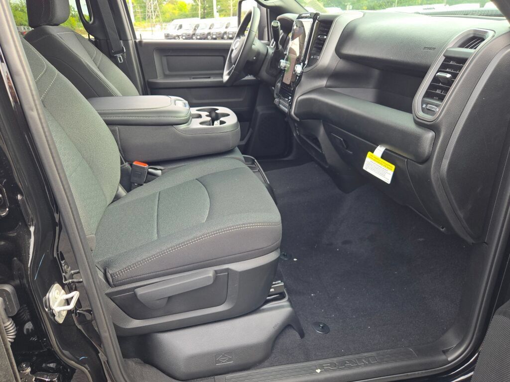 New 2027 RAM 2500 Tradesman AWD/4WD image 15